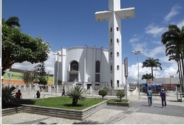 Prédios e monumentos contam a história de Arapiraca