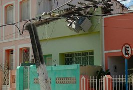 Acidente em Traipu derruba cinco postes e deixa cidade sem energia