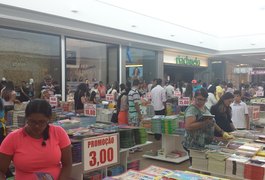 Feira do Livro é sucesso de público no Arapiraca Garden Shopping