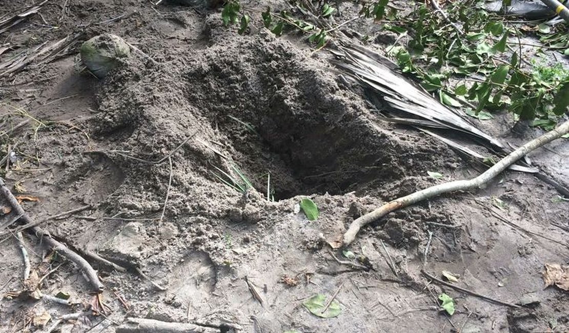 Corpo é encontrado em cova rasa em Maceió