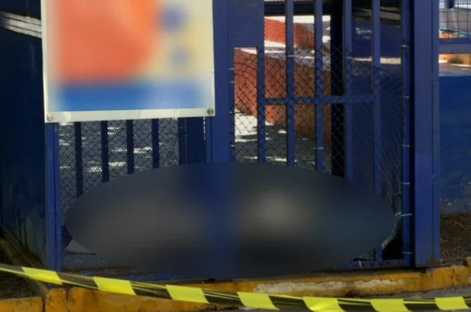 Homem encontrado morto estava sem roupas da cintura para baixo e com marcas de violência, na Ponta Verde