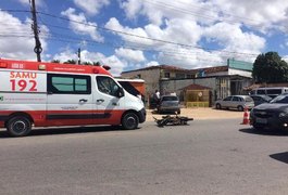 Jovem fica ferido após colisão entre carro e moto na AL 110, em Arapiraca