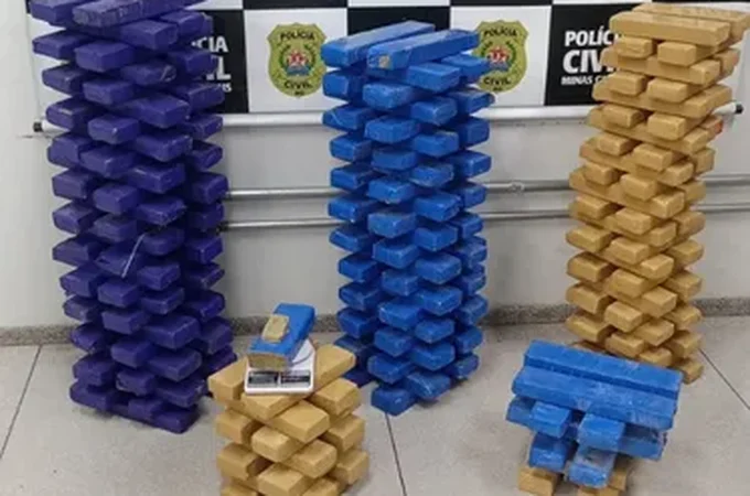 Dupla é “pega no flagra” com 200 kg de maconha