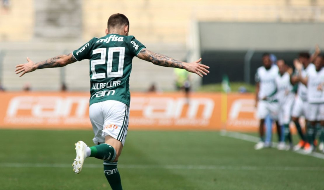 Palmeiras bate o Cruzeiro, vira líder até o jogo do São Paulo