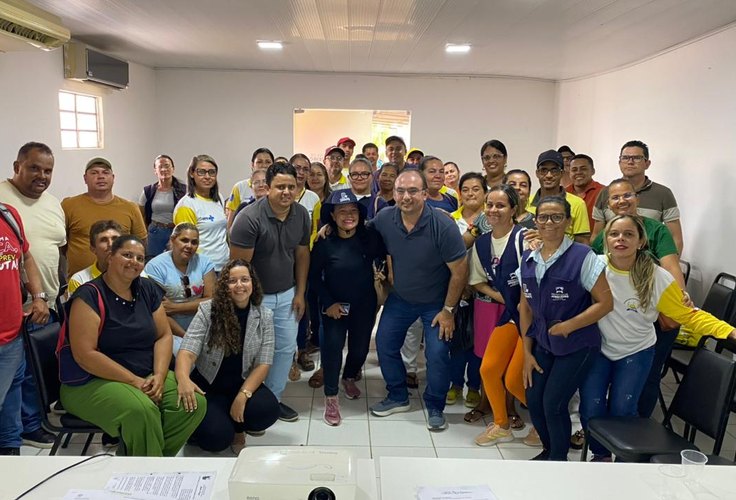 Valorizando o funcionalismo público, prefeito Leandro Silva anuncia 14º salário para agentes de saúde