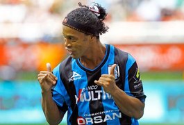 Presidente do Querétaro dá ultimato a Ronaldinho Gaúcho