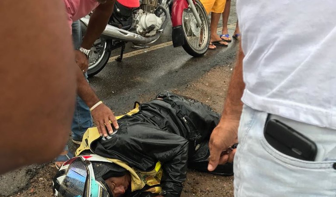 Motociclista fica gravemente ferido em colisão com carro de passeio em Palmeira dos índios