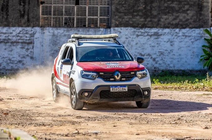 Colombiano e jovem procurado por homicídio qualificado são presos em Rio Largo