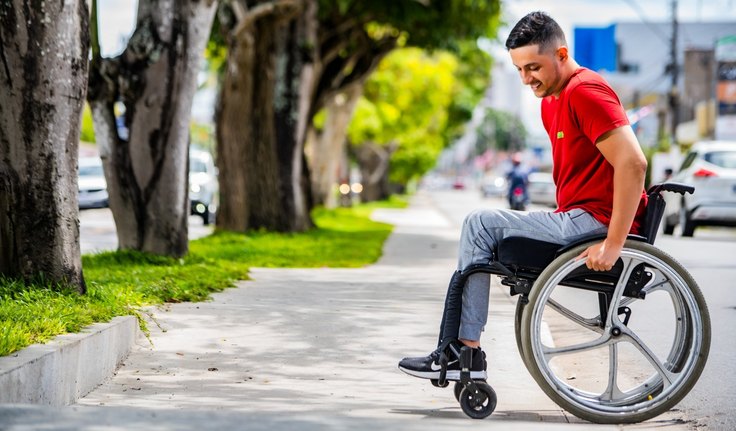 Arapiraca avança em acessibilidade com sistema pioneiro de gestão de próteses e órteses