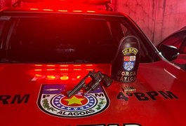 4º BPM prende indivíduo com arma de fogo no bairro Cidade Universitária, em Maceió
