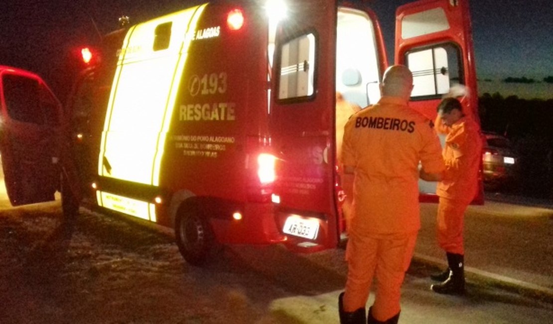 Colisão entre veículos deixa uma criança e três adultos feridos em Arapiraca