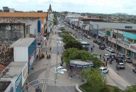 Homem é detido suspeito de furtar sandálias no Centro de Arapiraca