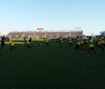 Técnico Foiani é apresentado ao elenco alvinegro e já comanda treino no Fumeirão