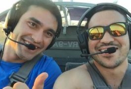 Amigos postam foto antes de morrerem em queda de avião, em GO