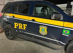PRF prende motociclista após identificar veículo com queixa de roubo em Maceió