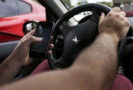 Uso de celular ao volante é atitude que mais incomoda motorista