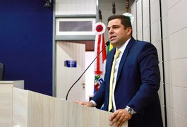 Marcelo Palmeira recua e desmente pedido de favorecimento por vereadores no concurso da Câmara de Maceió