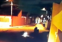 VÍDEO: Pedestre imobilizou assaltante preso no Verdes Campos com mata-leão: 'Gosto de assistir MMA'