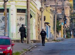 PM do RJ prende 13 em ação contra Comando Vermelho; 4 morreram