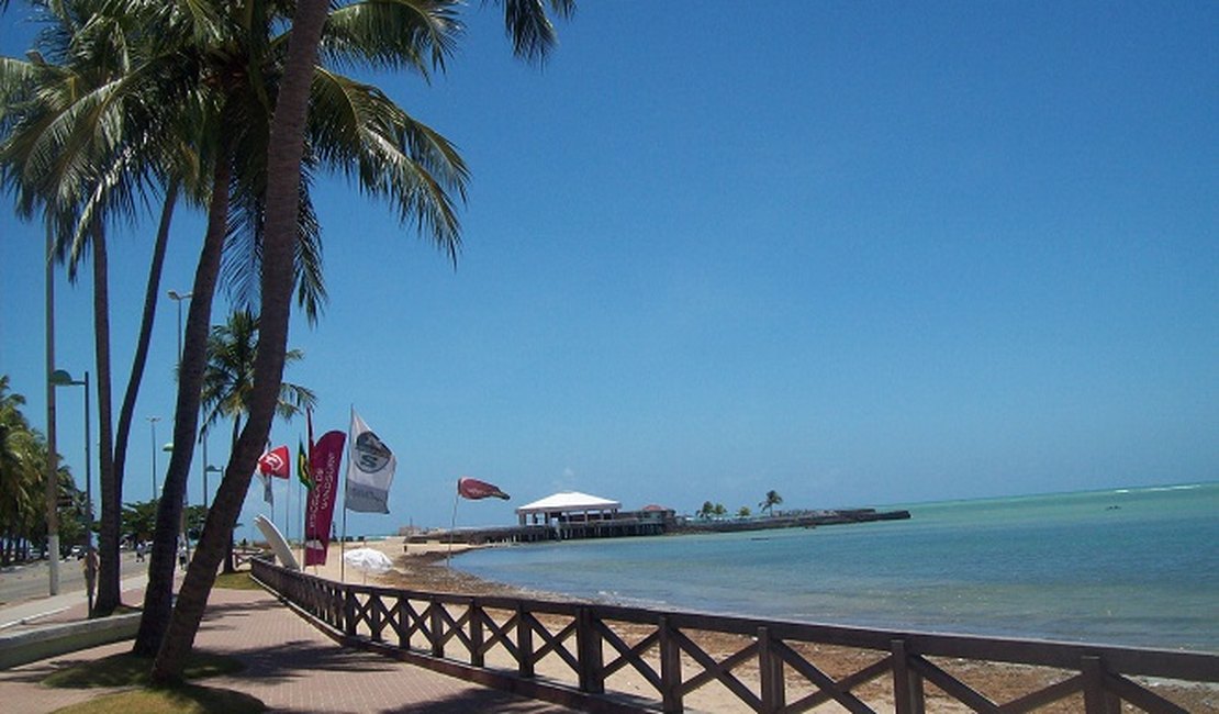 Feriadão sem previsão de chuvas e com predomínio do sol em AL