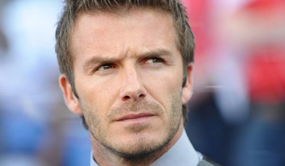 David Beckham conta que foi obrigado a se masturbar diante do time