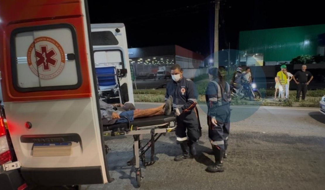 Idoso fica ferido após colisão entre carro e cinquentinha na AL-110, em Arapiraca