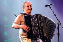 Flávio José compartilha texto sobre a 'morte' do São João: 'Virou um grande festival do mais do mesmo'