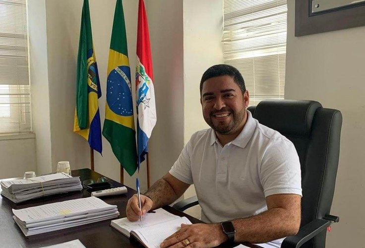 Prefeito de Viçosa anuncia realização de concurso público