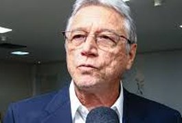Ex-governador Téo Vilela é investigado por improbidade administrativa