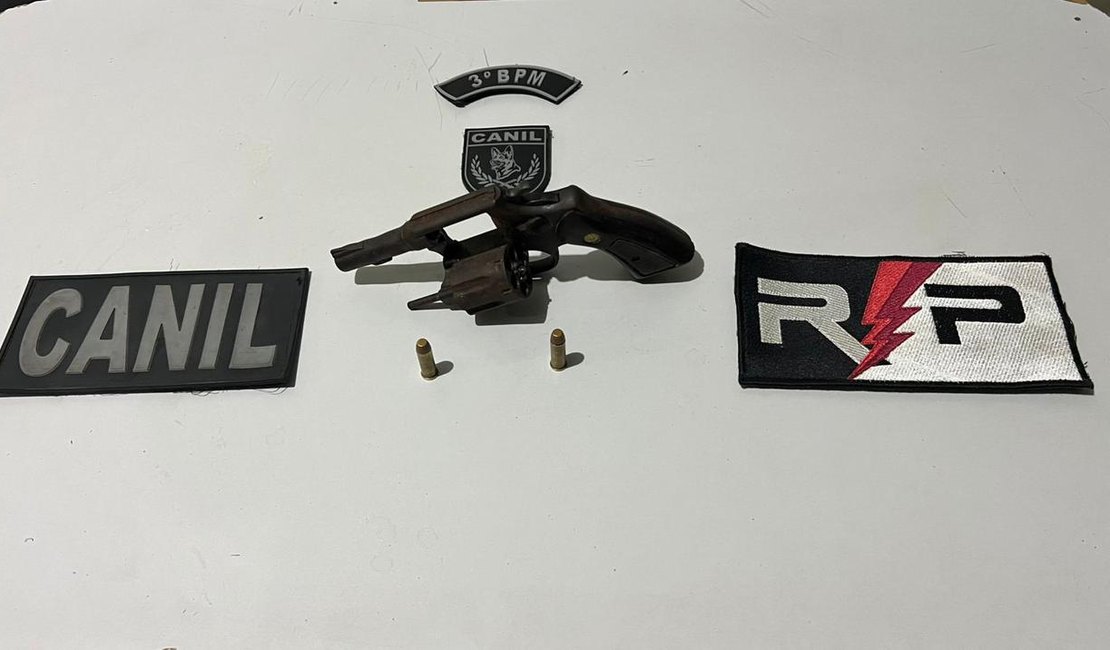 Homem é preso por porte ilegal de arma de fogo durante patrulhamento da PM em Arapiraca