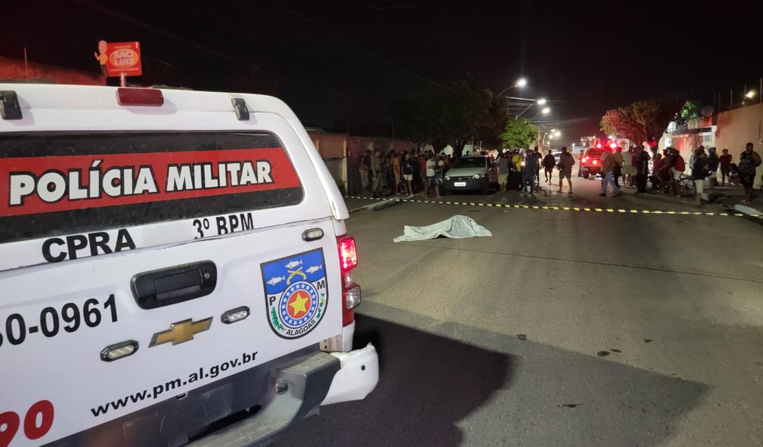 Funcionário de escola particular é morto a tiros no bairro Baixão, em Arapiraca