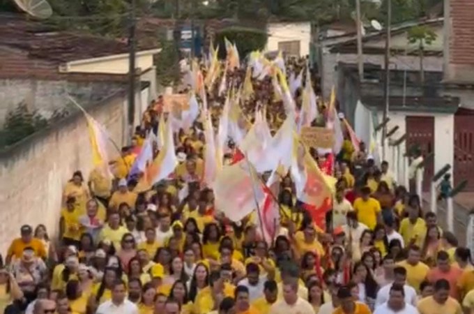 Caminhada histórica em Junqueiro consagra a campanha de Leandro Silva