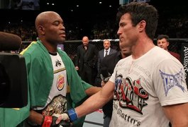 Anderson Silva agradece a Chael Sonnen: 'Você mudou a minha vida'