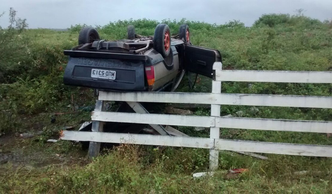 Acidente automobilístico deixa um morto e um ferido na AL 110 em Arapiraca