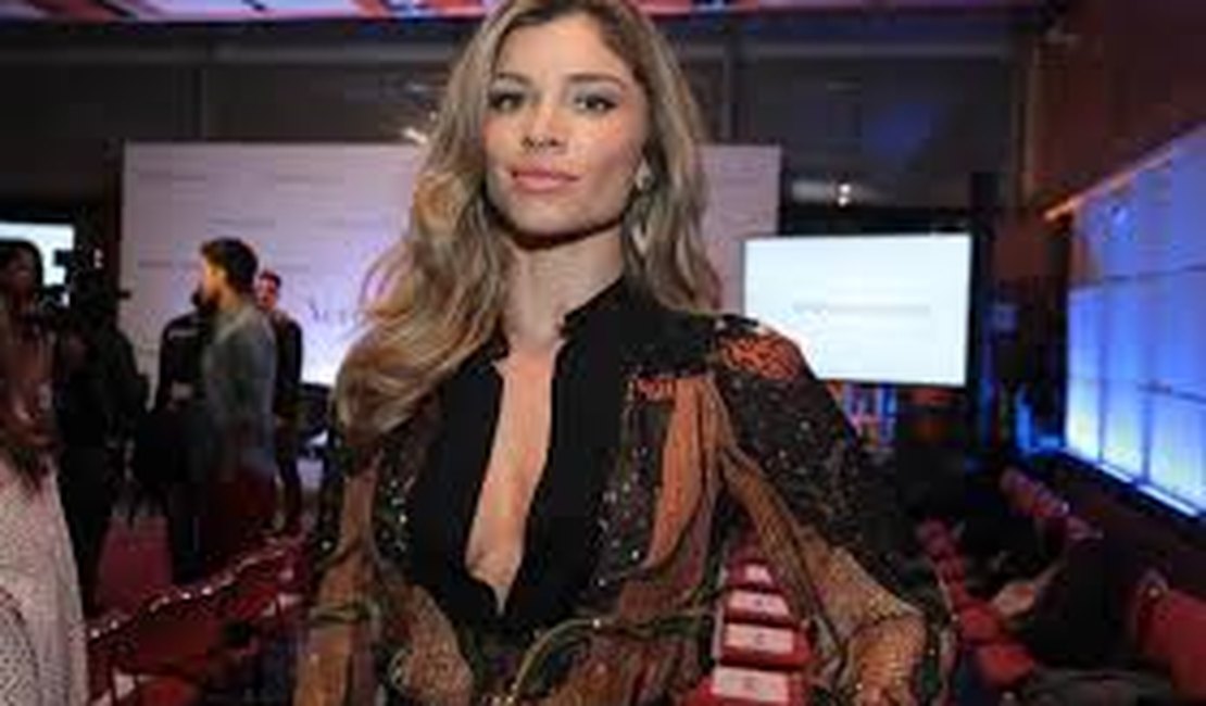 Grazi Massafera diz que fará cenas de sexo no estilo de '50 Tons de Cinza'
