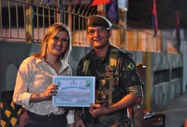 Tiro de Guerra de Arapiraca homenageia Grupo Coringa em formação de atiradores
