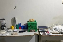 Ação policial apreende mais de 27kg de drogas e 70 munições em Arapiraca; homem foi preso em flagrante