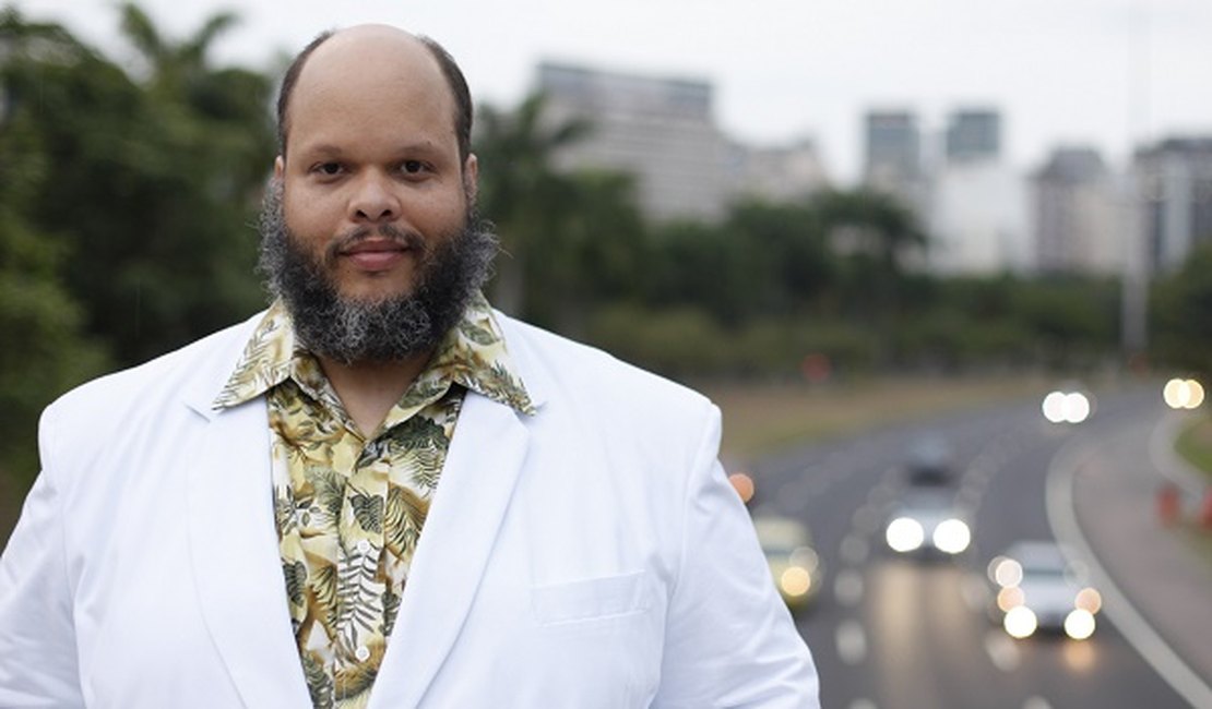 Ed Motta revela ter passado necessidade após polêmica com brasileiros
