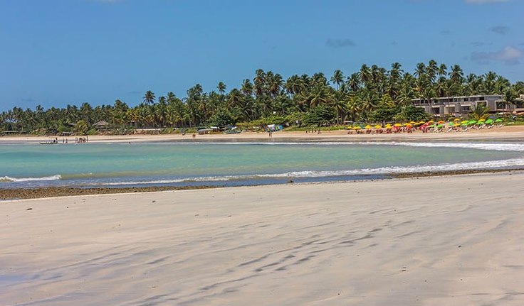 Ministério Público Federal move ação contra empreendimento hoteleiro por construção de muro em praia