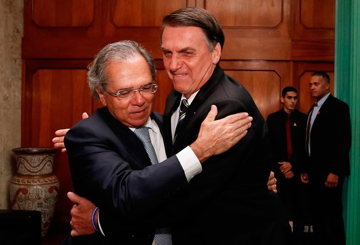 Comando de campanha de Bolsonaro culpa Paulo Guedes pela baixa do presidente