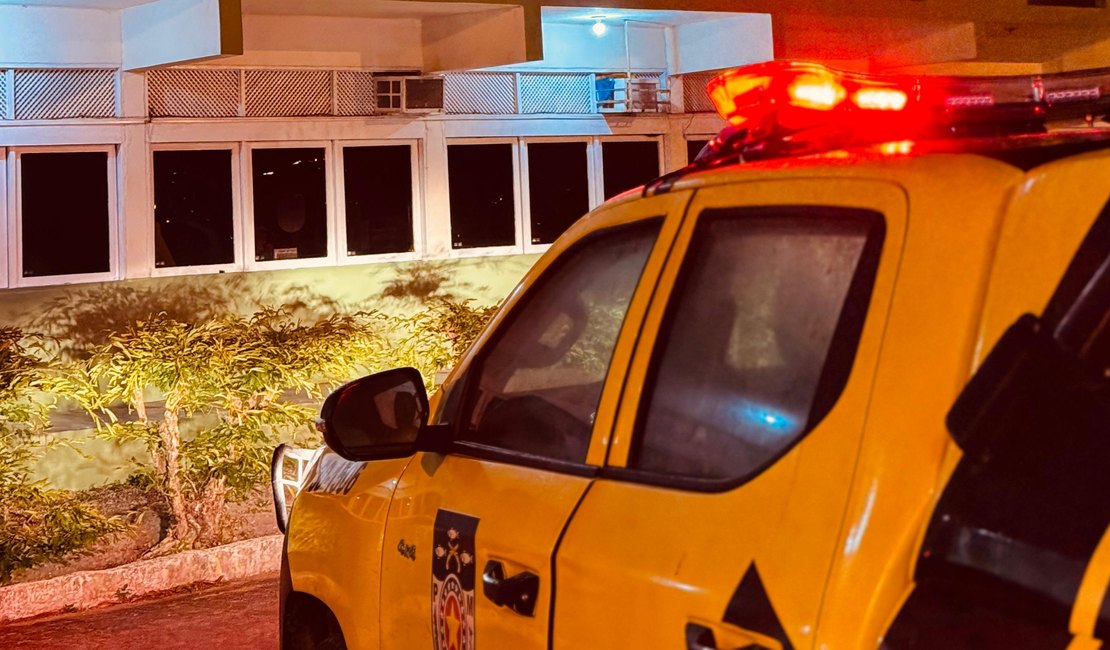 Mulher é assaltada em frente à própria residência no bairro João Paulo II, em Arapiraca