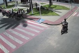 Vídeo mostra tentativa de homicídio que deixou três baleados em Palmeira dos Índios