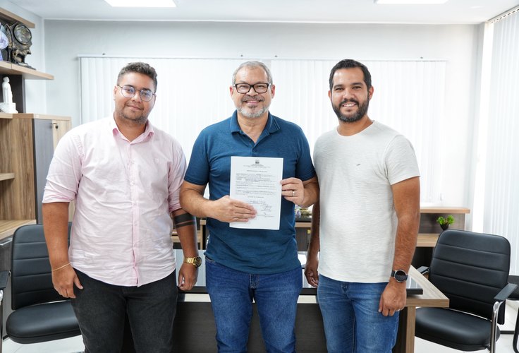 Prefeito Dário garante avanços na educação com repactuação e retomada de creches em Feira Grande
