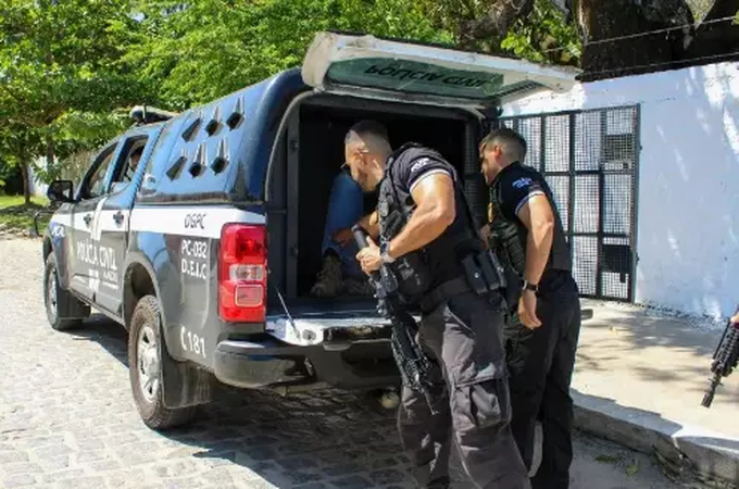 Condenado por tentativa de homicídio é preso após 17 anos durante operação da DHPP, em Alagoas