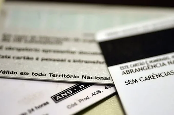 Planos de saúde antigos terão reajuste de até 7,16% em 2025