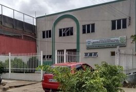 Homem é encontrado morto em veículo no bairro Canafístula