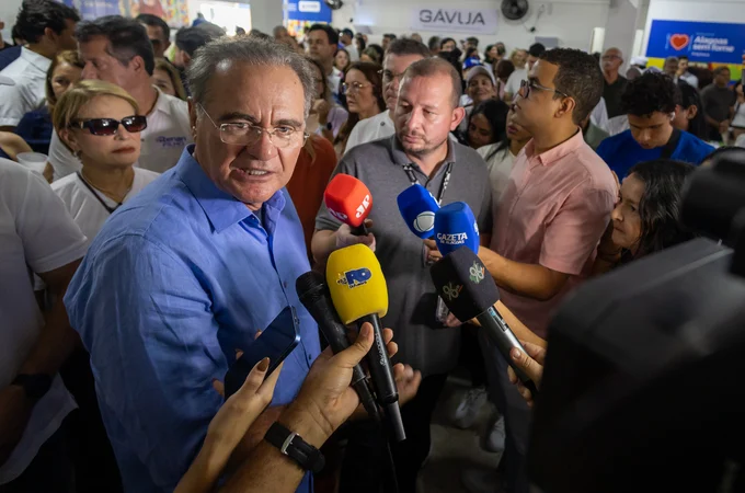 Renan apresenta PL para recuperar dinheiro dos aposentados aplicado por JHC no Banco Master