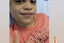 Mãe pede doação de sangue para filho que vai fazer cirurgia, em Arapiraca