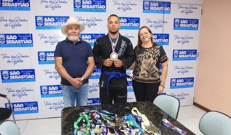 Prefeitura de São Sebastião garante passagens para atleta de ﻿Jiu-jitsu competir em ﻿São Paulo