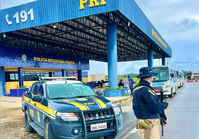 Homem é preso pela PRF por suspeita de tráfico durante fiscalização no Sertão alagoano